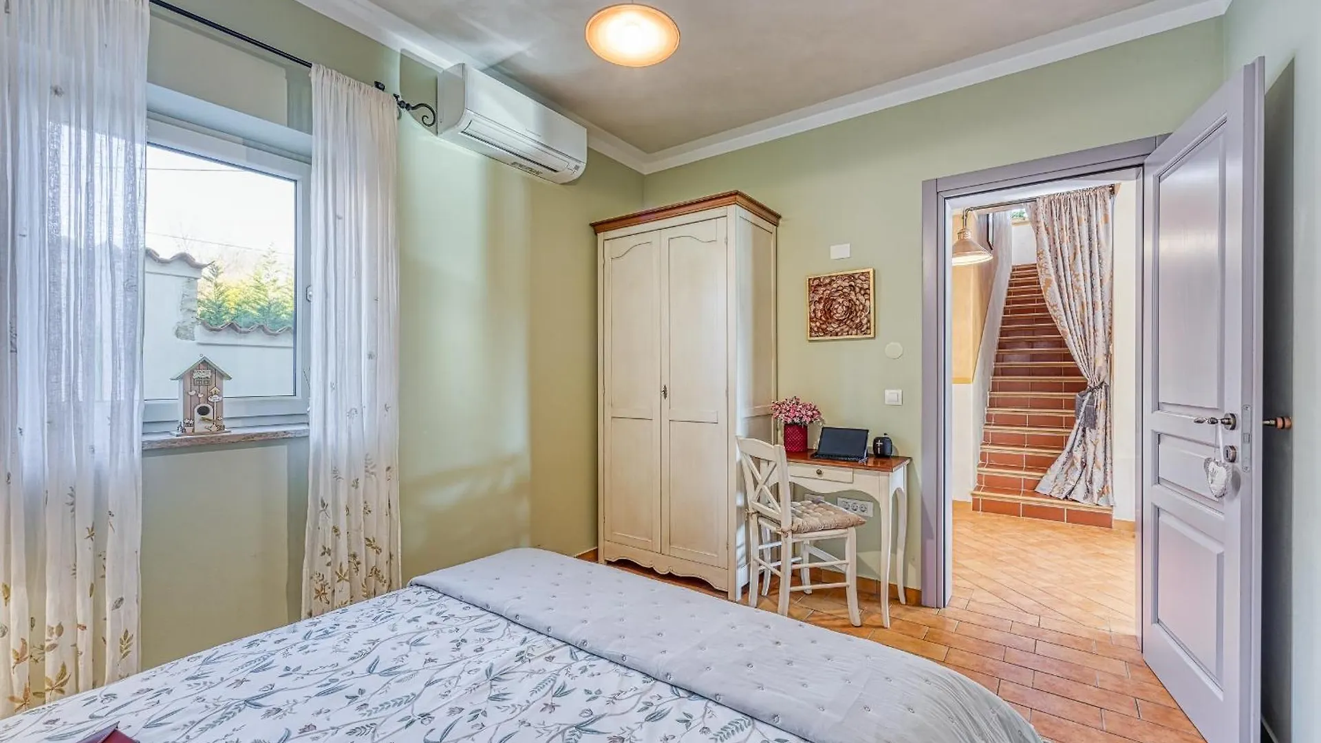Villa Goretini With Private Pool Nedescina